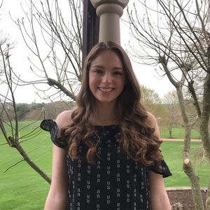 Meet your Posher, Olivia